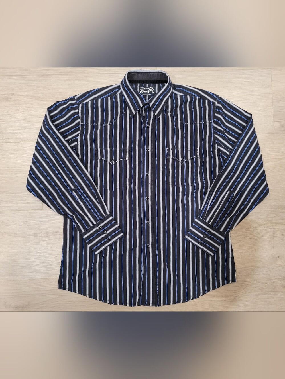 Vintage Wrangler Men’s L Black & Blue Striped Pearl Snap Long Sleeve Shirt